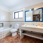 Farm stay Quinta Das Aves